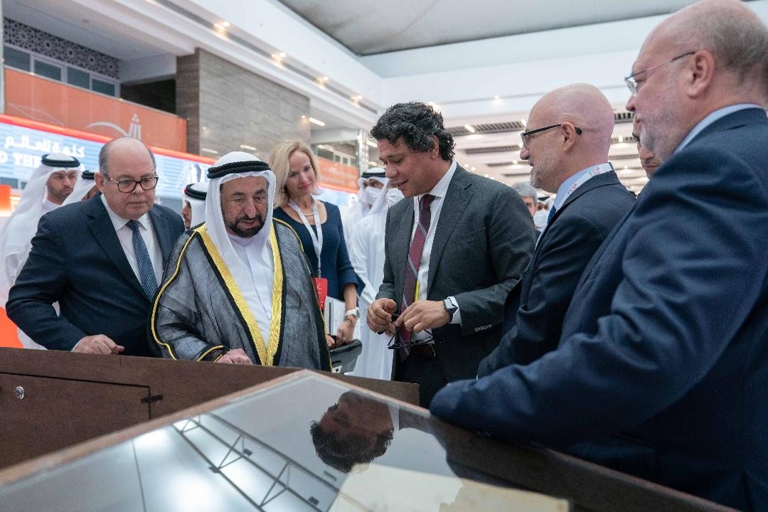 افتتاح  الدورة الـ41 من معرض الشارقة الدولي للكتاب وأكثر من مليون ونصف عنوان أمام أعين الزوار